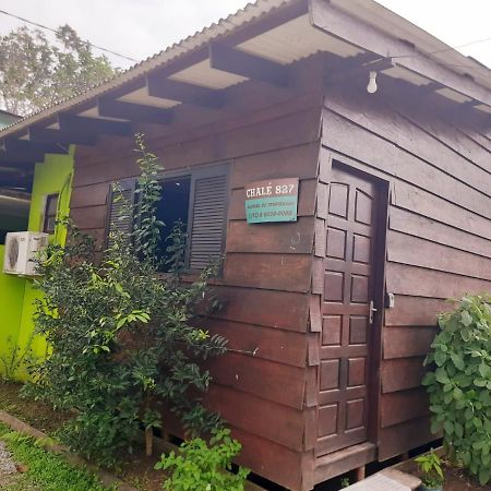 827 Chale Pe Na Areia, Completo Na Praia Do Estaleiro Em Ubatuba - 1 Dormitorio, 1 Banheiro, 1 Vaga De Garagem Экстерьер фото